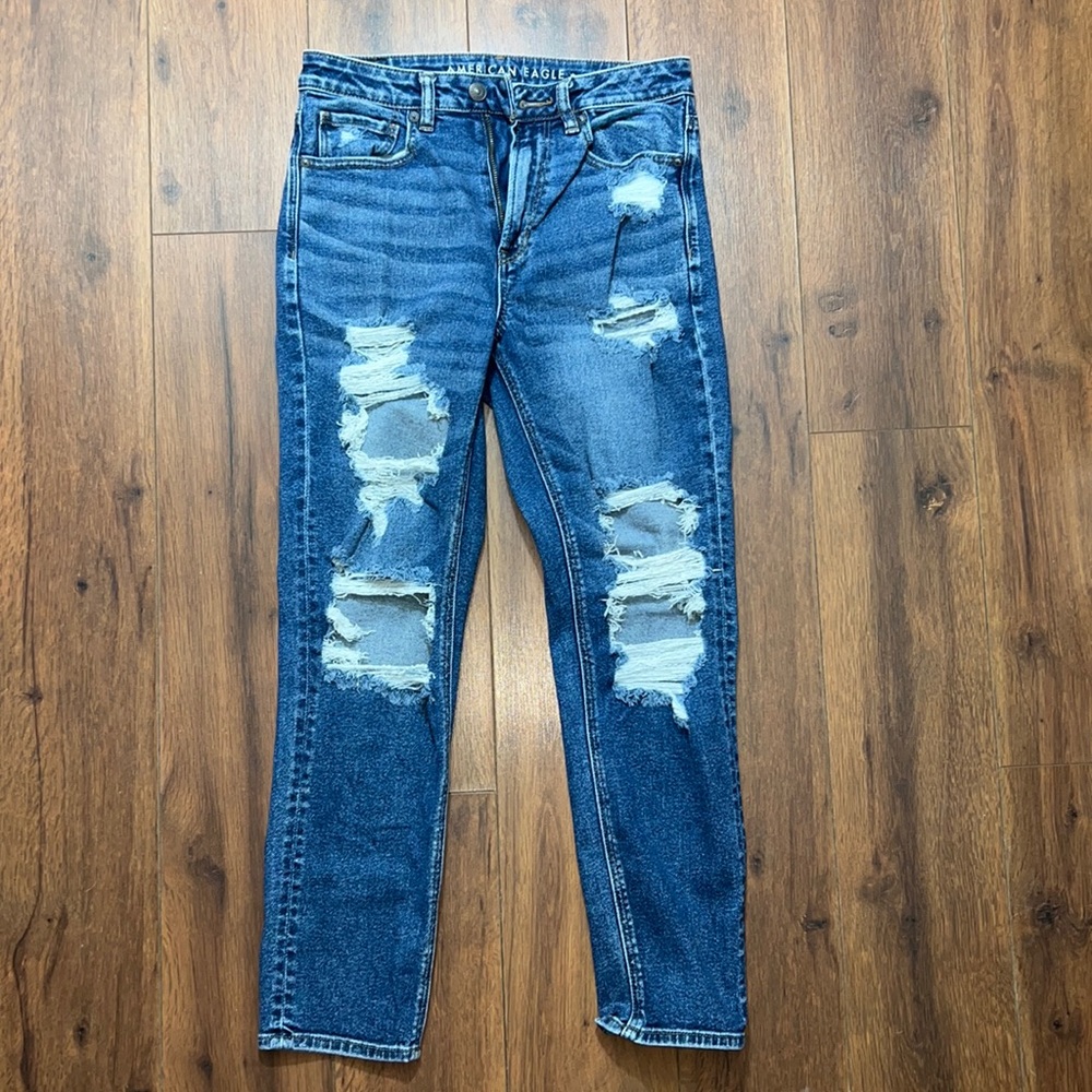 American Eagle Mom Jean